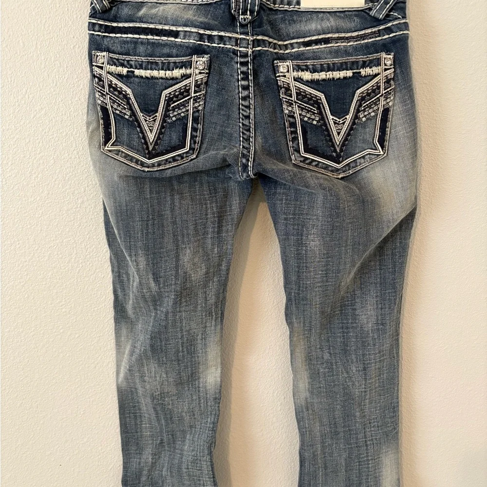 Vigoss Blue Ankle Cropped Jeans with Distressed Look - Picture 3 of 4